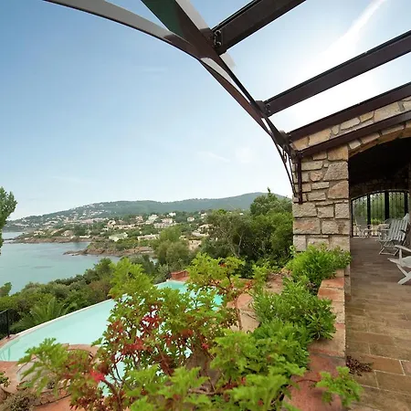 Martinache Villa *